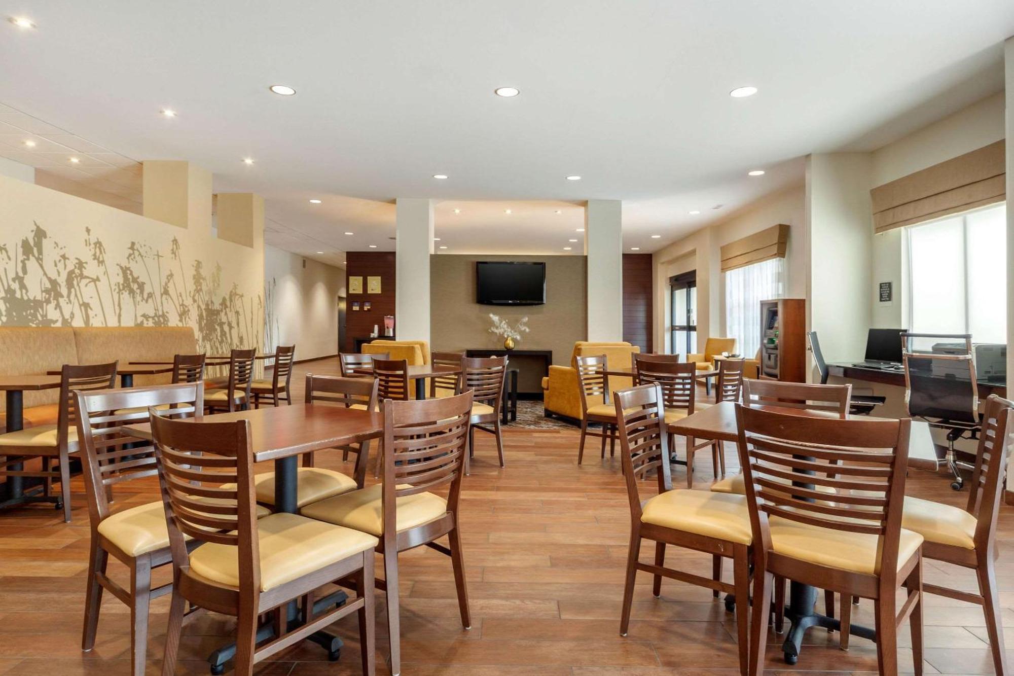Sleep Inn & Suites Fargo Medical Center Экстерьер фото