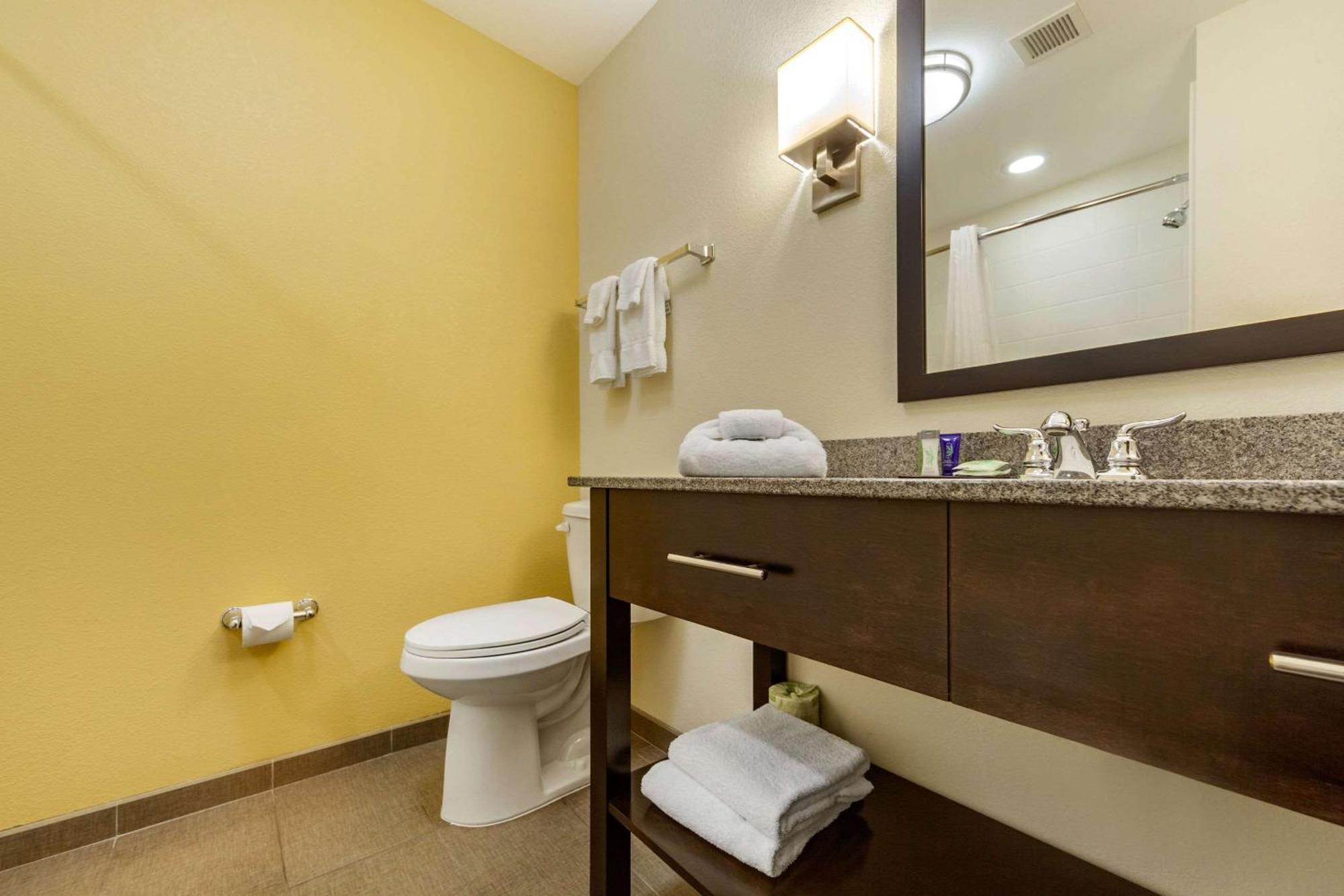 Sleep Inn & Suites Fargo Medical Center Экстерьер фото