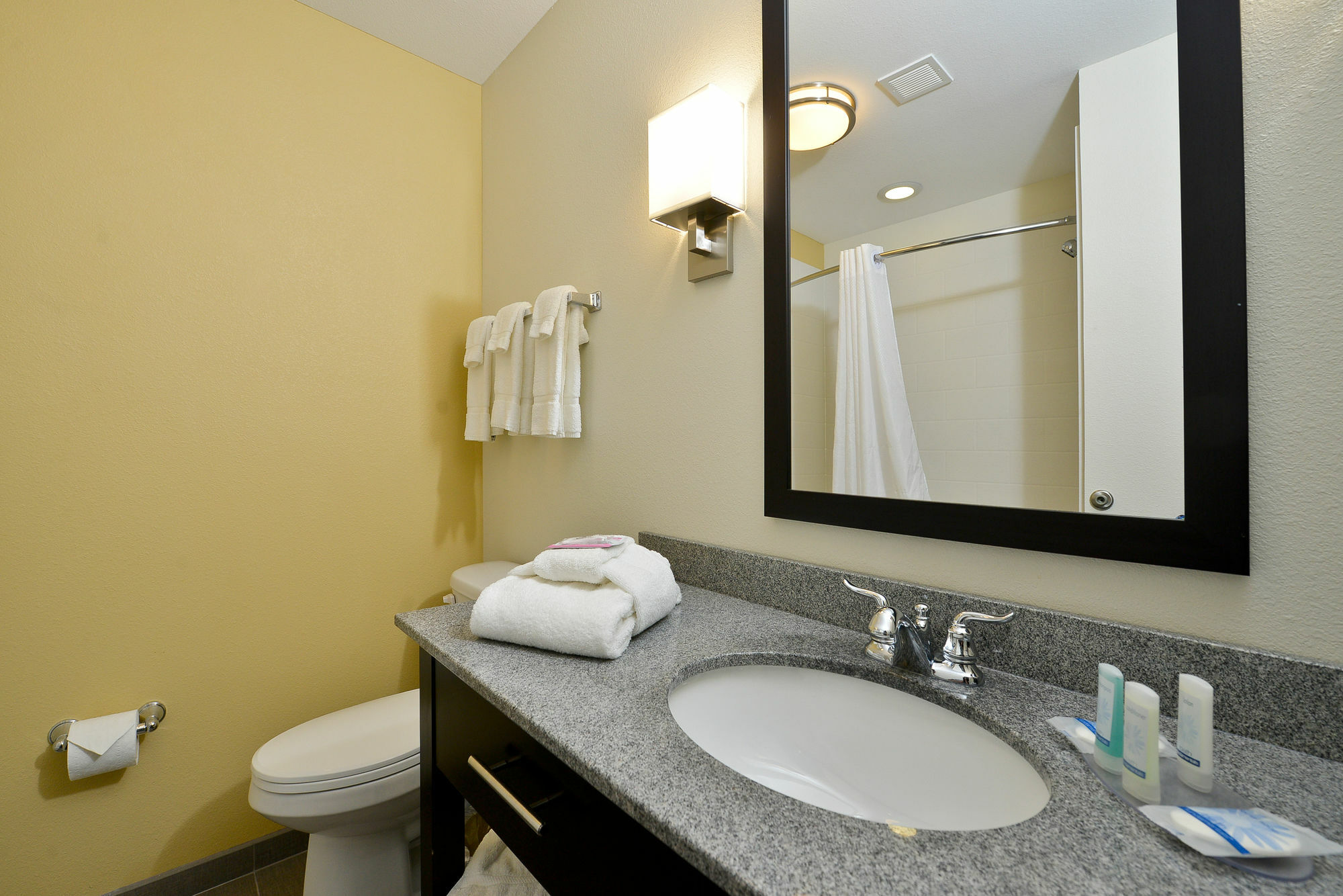 Sleep Inn & Suites Fargo Medical Center Экстерьер фото